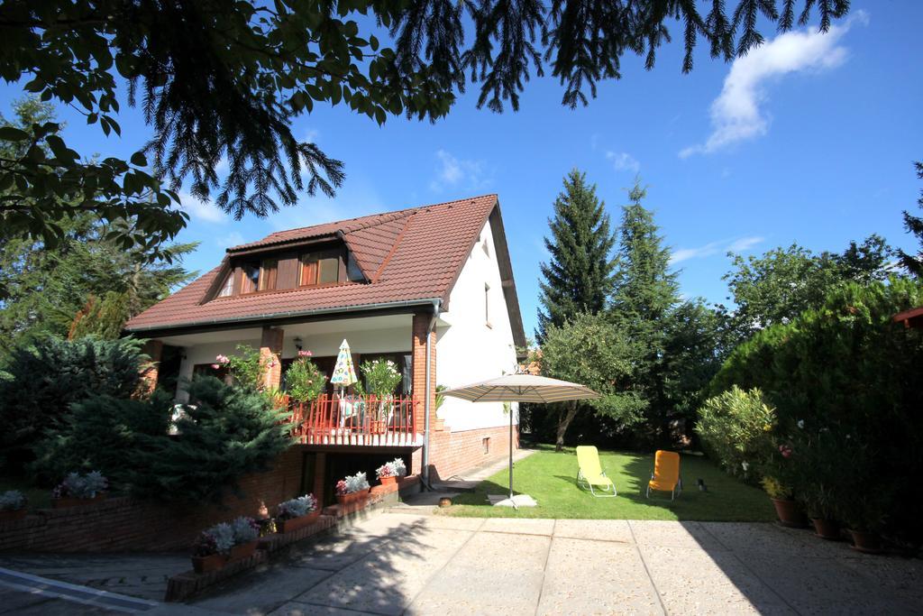 Dunakanyar Apartment Tahitotfalu Екстер'єр фото